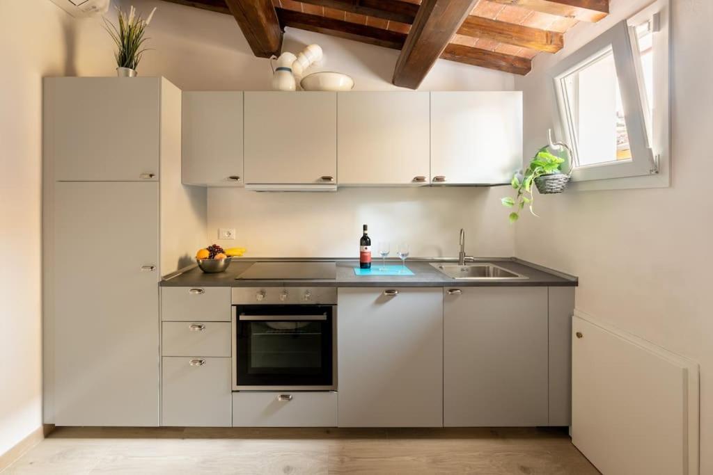 Keys Of Italy - Maytreya - Albero 2 - Train Station Two Bedroom Flat 2nd Floor Apartamento Florencia
