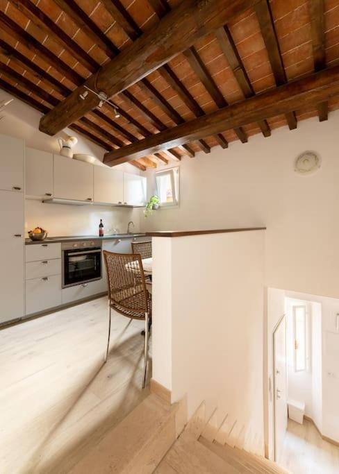 Keys Of Italy - Maytreya - Albero 2 - Train Station Two Bedroom Flat 2nd Floor * Florencia